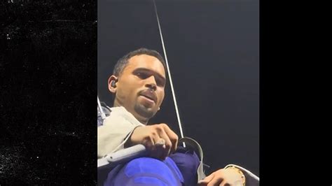 chris brown cock|Chris Brown Freaks Fans Out Over Crude Concert Malfunction:。